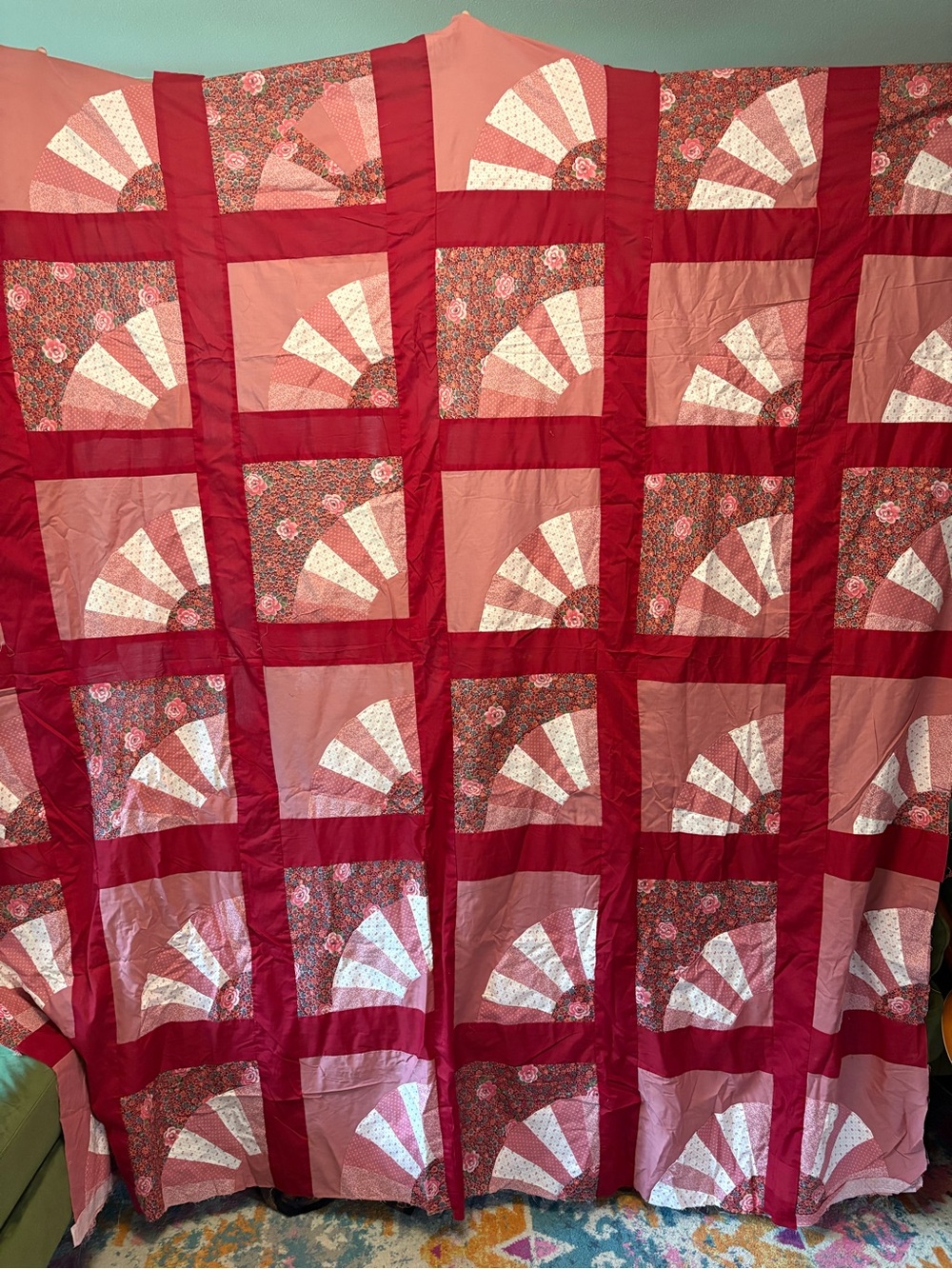 Handmade Pink and Red Dresden Plate Fan Quilt Top Hand Stitched 79” x 82”